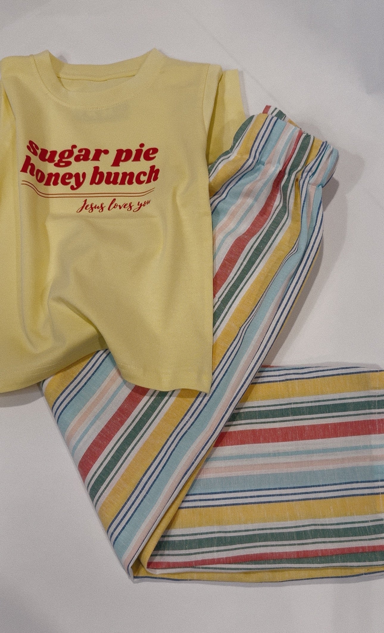 "Sugar Pie-Honey Bunch" Graphic Tee - Lemon